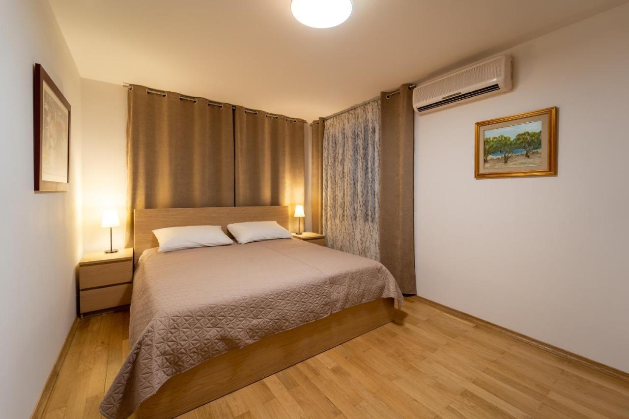 Ferienwohnung Erika Krk Town Exterior foto